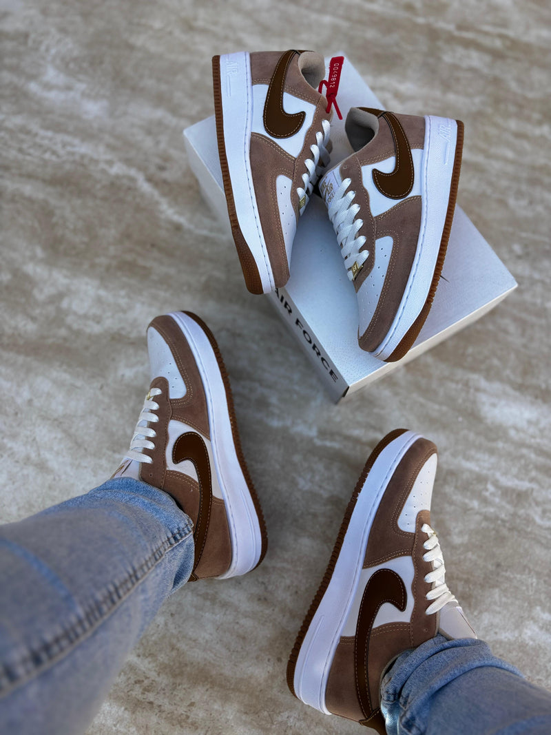 Nike Air Force Caramelo Camurça