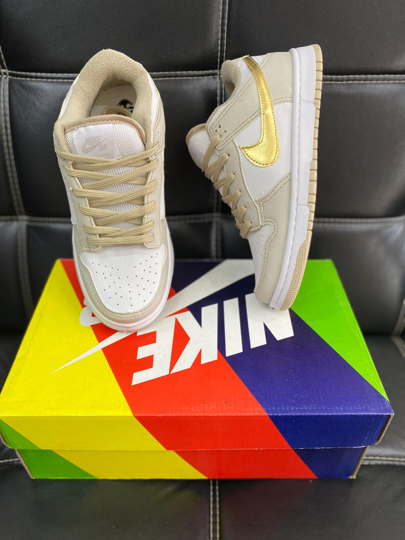 Nike Dunk Marfim Ouro